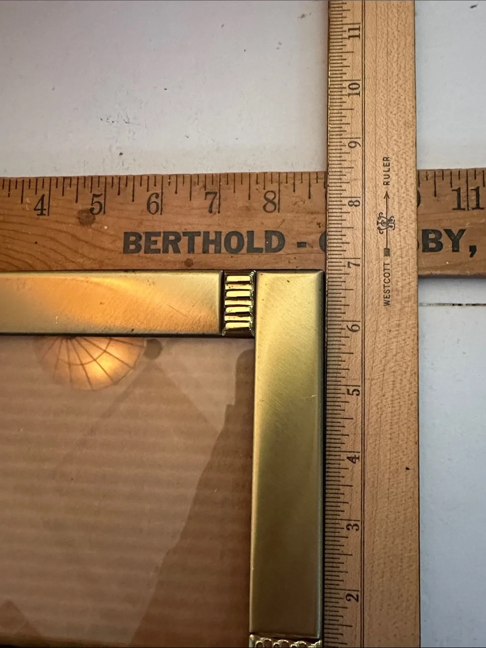 VINTAGE ART DECO STYLE BRASS PICTURE FRAME FITS 5X7